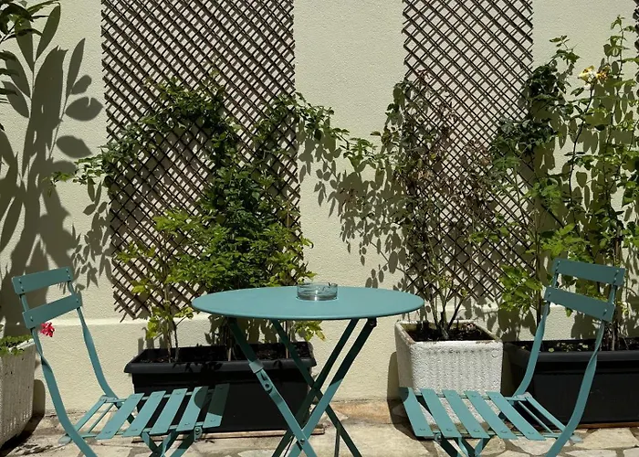 Hotel Lilas Gambetta Parijs
